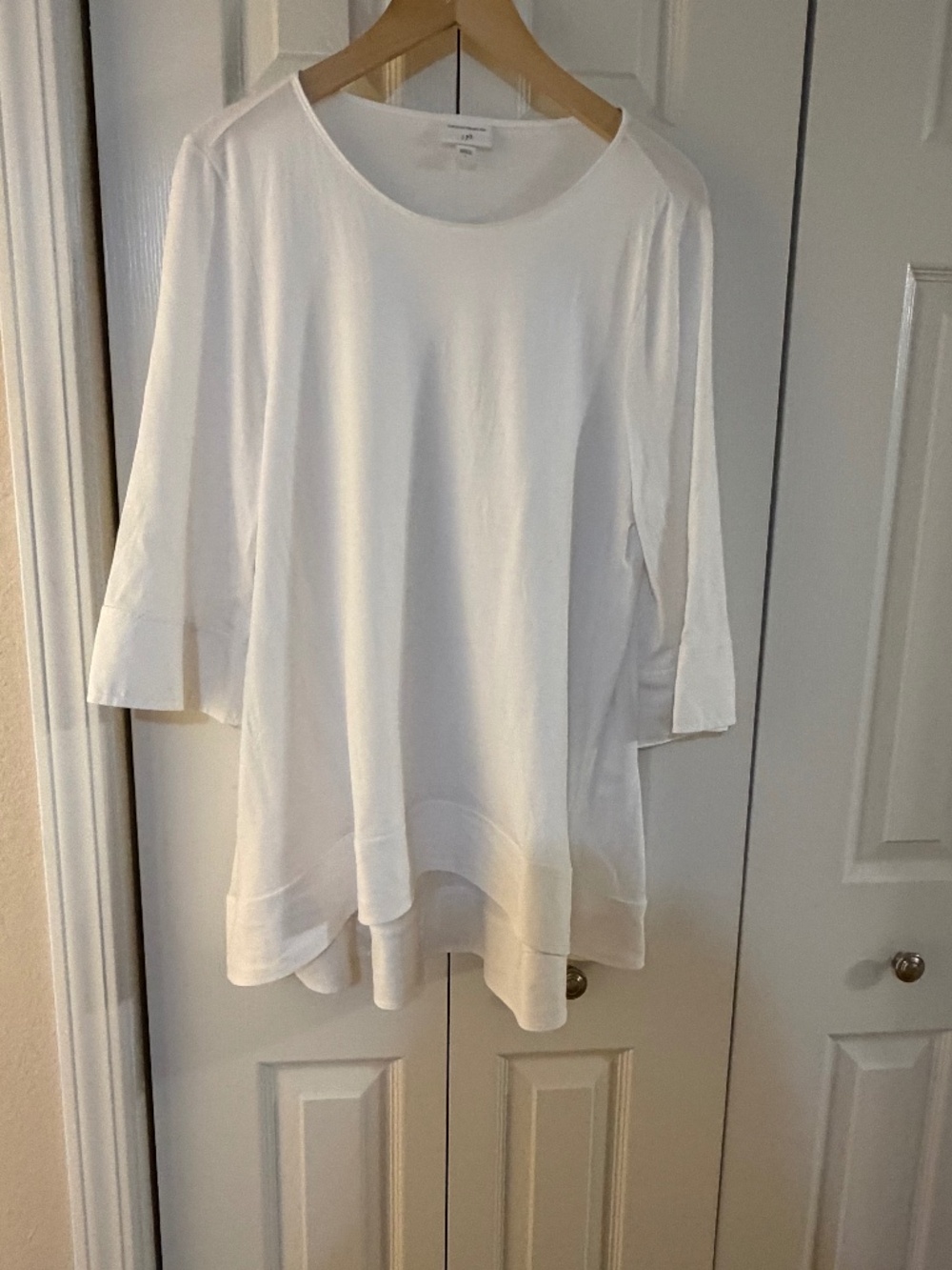 Christian Soriano for J Jill white High Low Long Sleeve Top